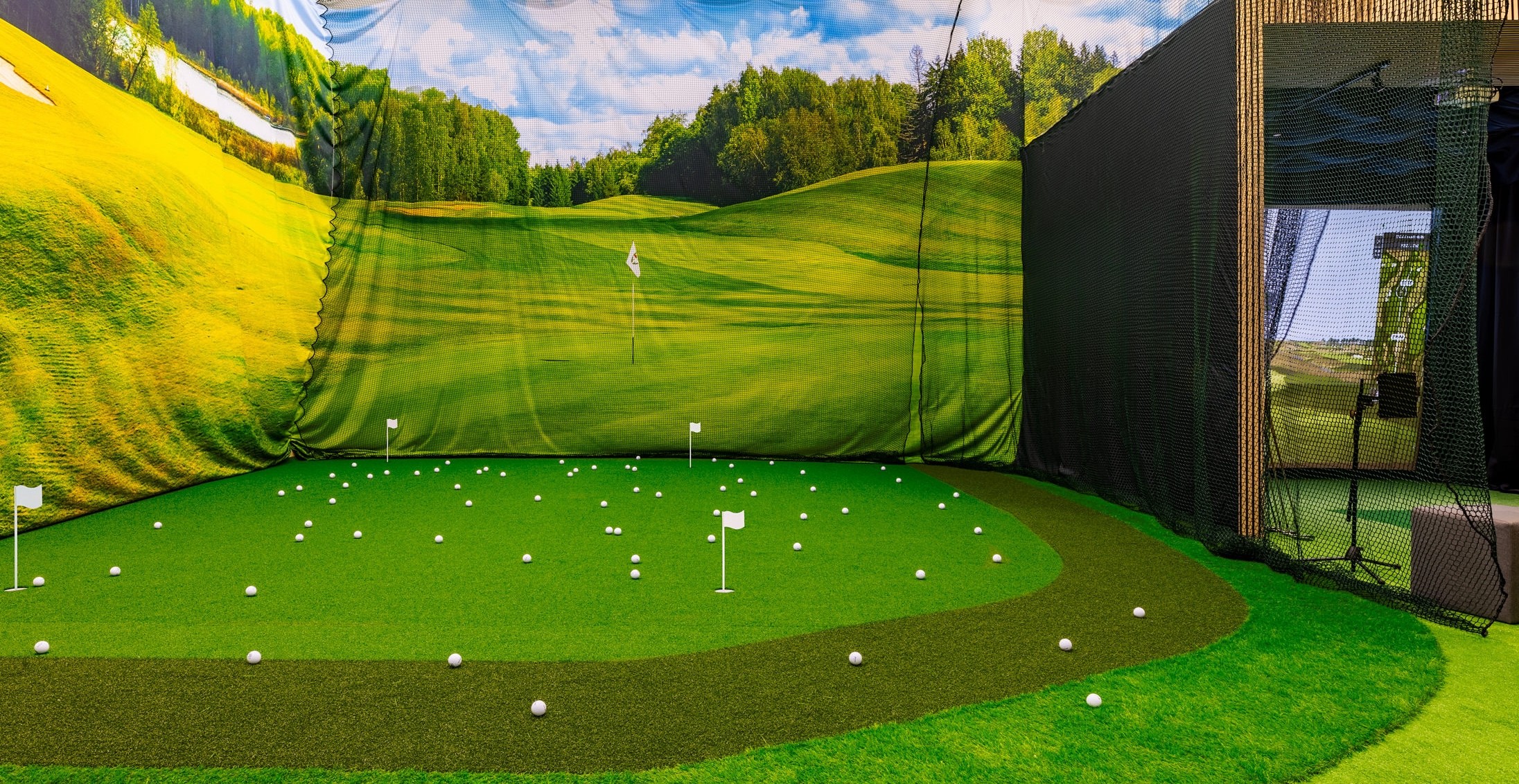 Avaleht | Palat | Tartu kaasaegseim golfistuudio